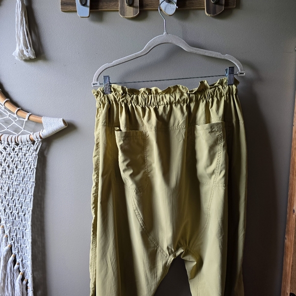 Free People Movement Spring Trekker Utility Pants Sage Khaki Nwot - Picture 7 of 8